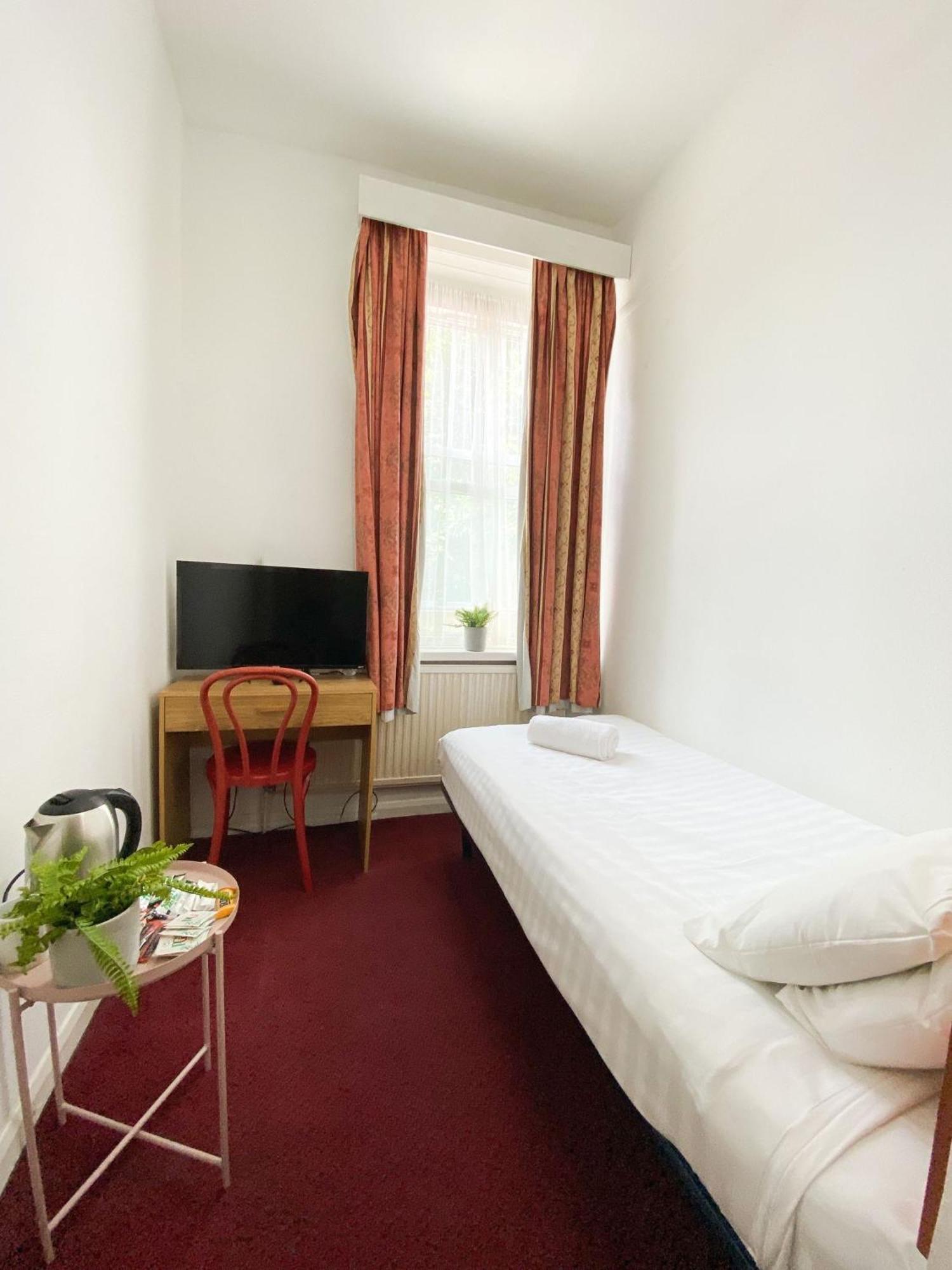 Orlando Hotel Лондон Экстерьер фото