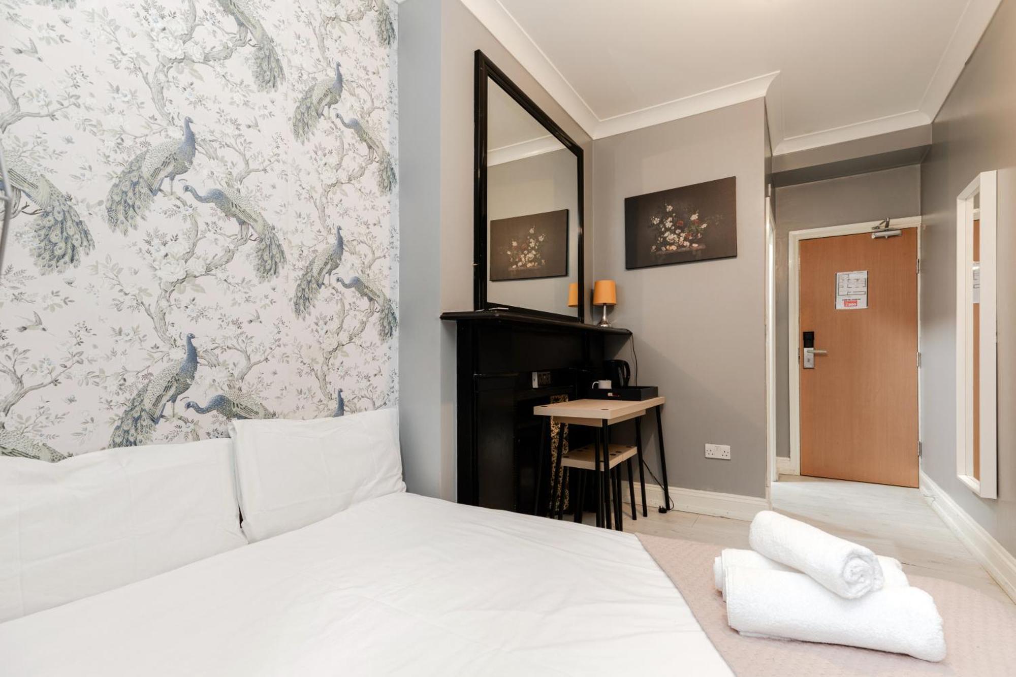 Orlando Hotel Лондон Экстерьер фото